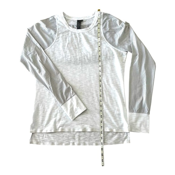 Sweaty Betty Womens Long Sleeve Ventilated Athletic Shirt White and Gray Size M - Picture 7 of 7